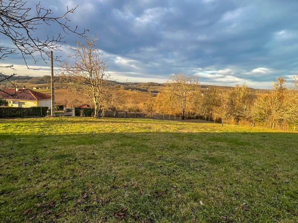 Terrain à vendre à Montcuq-en-Quercy-Blanc (46800) - Lot