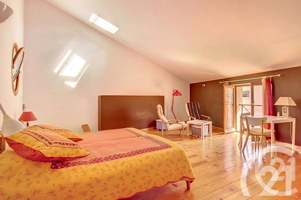 Maison à vendre  4 pièces - 177,72 m2 ROBION - 84