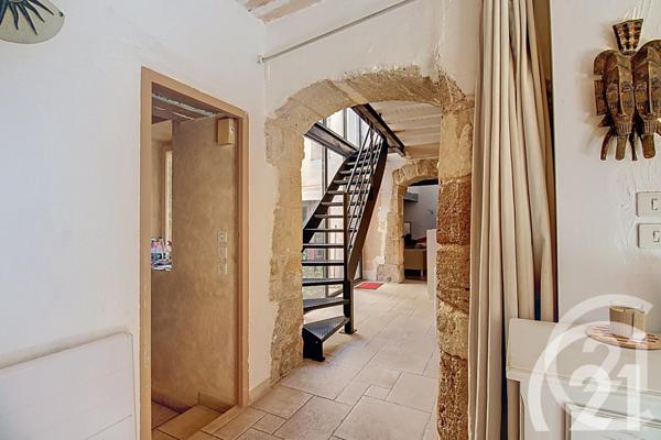 Maison à vendre  4 pièces - 177,72 m2 ROBION - 84