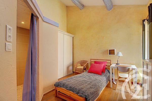 Maison à vendre  4 pièces - 177,72 m2 ROBION - 84