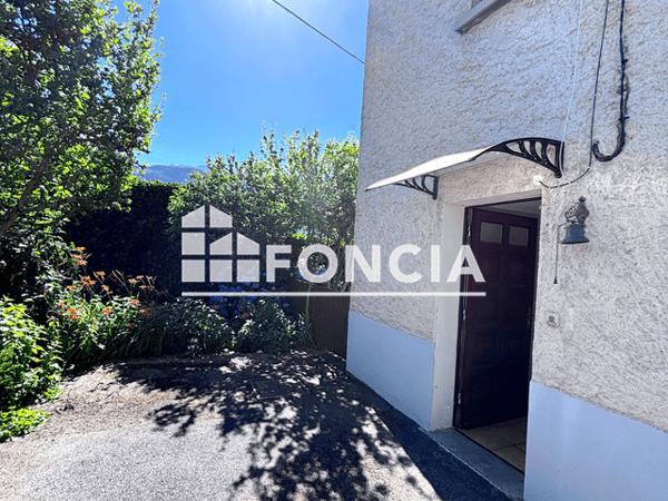 Location Appartement 3 pièces 70 m² - 581 CHEMIN DES CHARBONNIERES Saint Jean De Moirans 38430