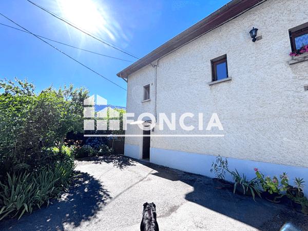 Location Appartement 3 pièces 70 m² - 581 CHEMIN DES CHARBONNIERES Saint Jean De Moirans 38430