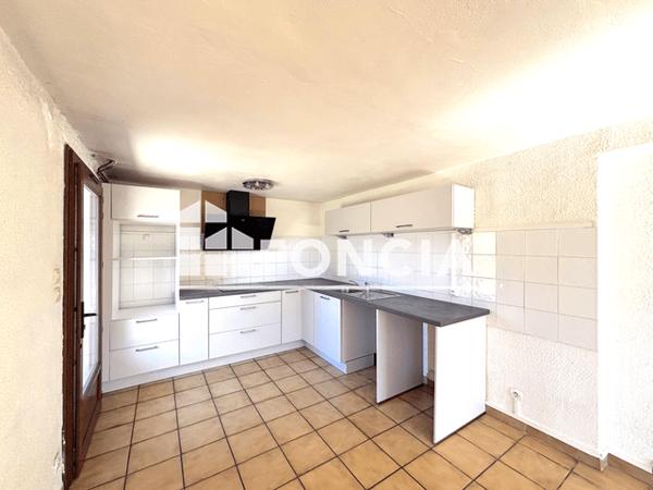 Location Appartement 3 pièces 70 m² - 581 CHEMIN DES CHARBONNIERES Saint Jean De Moirans 38430