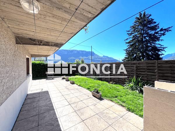 Location Appartement 3 pièces 70 m² - 581 CHEMIN DES CHARBONNIERES Saint Jean De Moirans 38430