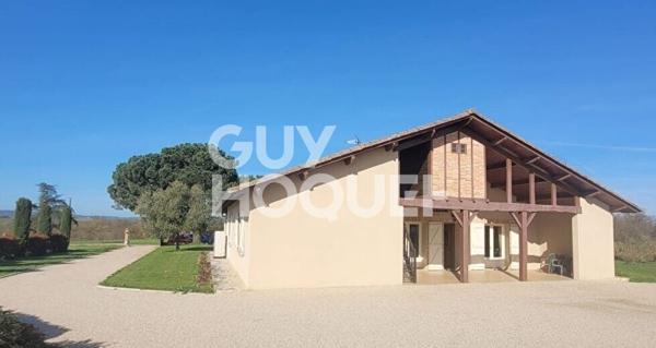 À Savenès _ Une propriété familiale avec dépendances, piscine et grand terrain arboré.