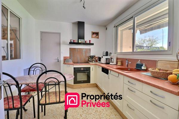 Uzes, Maison avec jardin