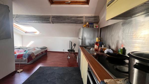 SOUS OFFRE Cannes Broussailles : Immeuble complet.
