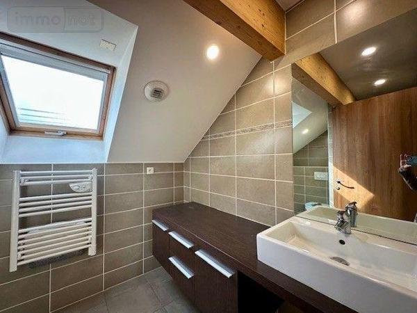 Triplex à vendre à Chambéry en Savoie (73000), ref : 73001-111   
Proche de la ville