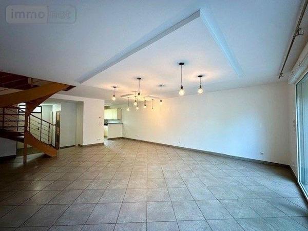 Triplex à vendre à Chambéry en Savoie (73000), ref : 73001-111   
Proche de la ville