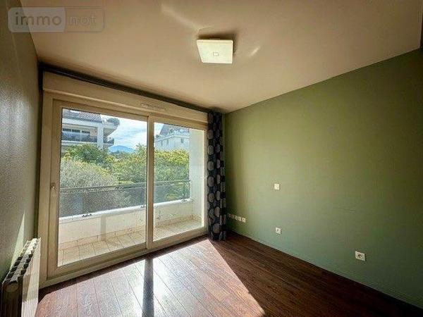 Triplex à vendre à Chambéry en Savoie (73000), ref : 73001-111   
Proche de la ville