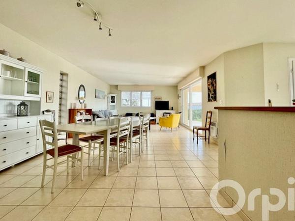 Maison à vendre    6 pièces •  Jard-sur-Mer