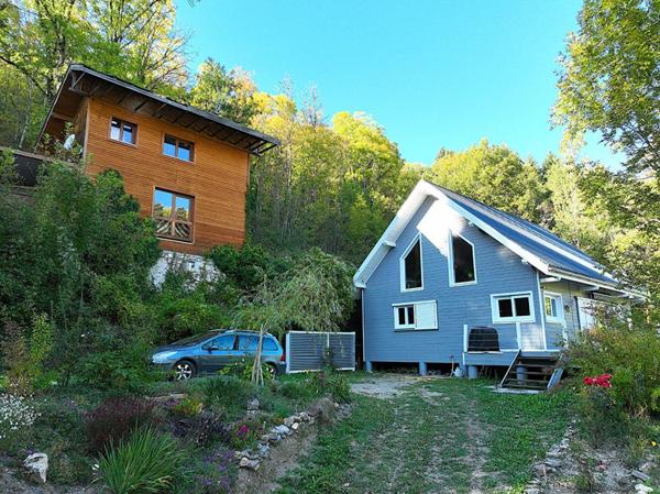 Deux villas bioclimatiques sur 6 523 m² - Calme, confort et projet locatif