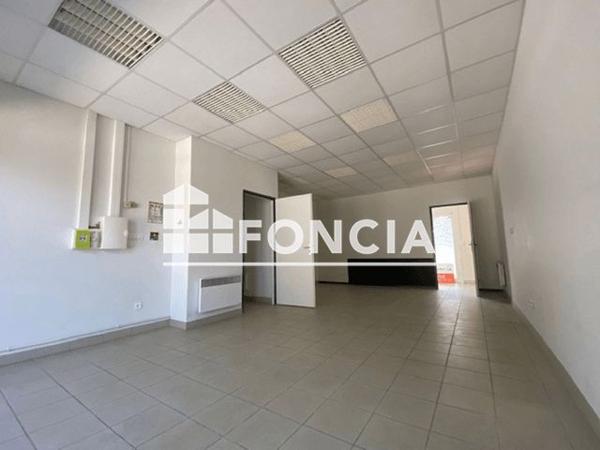 Location Local commercial 1 pièce 42.92 m² - 3 ALLEE DE L'ORANGER Mont-de-marsan 40000