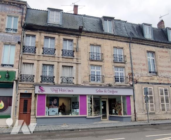 PLACE D'AUSTERLITZ
Immeuble offrant de nombreuses possibilités d'aménagement