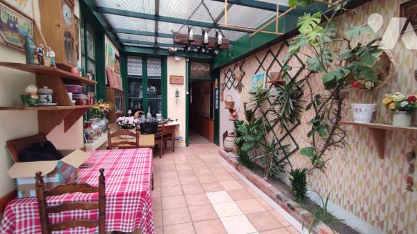 PLACE D'AUSTERLITZ
Immeuble offrant de nombreuses possibilités d'aménagement