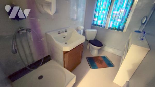 PLACE D'AUSTERLITZ
Immeuble offrant de nombreuses possibilités d'aménagement