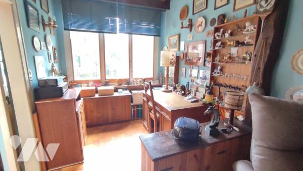 PLACE D'AUSTERLITZ
Immeuble offrant de nombreuses possibilités d'aménagement