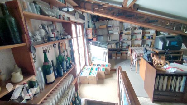 PLACE D'AUSTERLITZ
Immeuble offrant de nombreuses possibilités d'aménagement