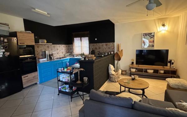 Maison à vendre    4 pièces •  Dembeni