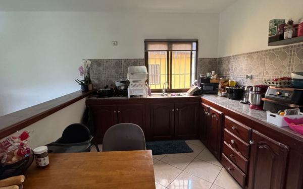 Maison à vendre    4 pièces •  Dembeni