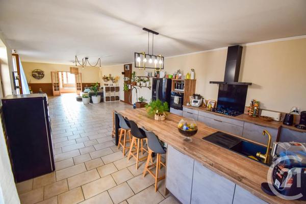Maison à vendre  5 pièces - 189,61 m 2   ST GEORGES DE RENEINS  - 69