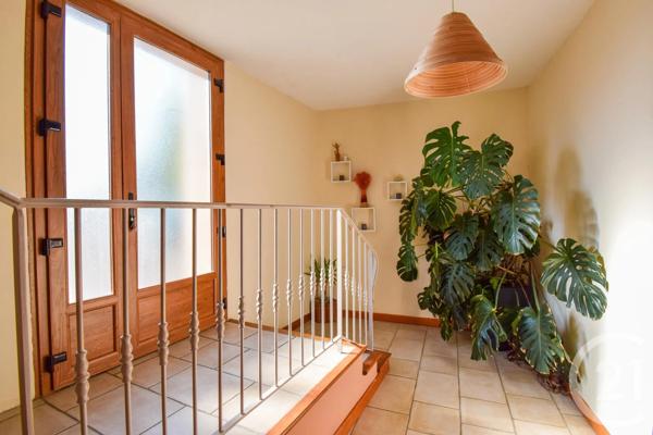 Maison à vendre  5 pièces - 189,61 m 2   ST GEORGES DE RENEINS  - 69