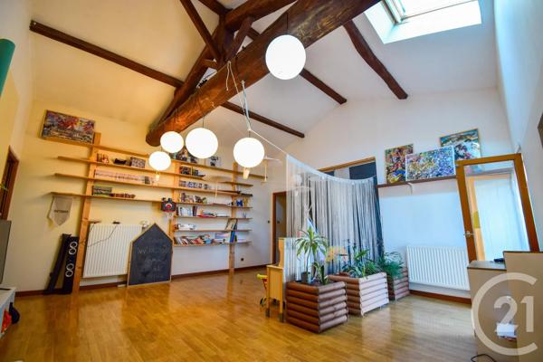 Maison à vendre  5 pièces - 189,61 m 2   ST GEORGES DE RENEINS  - 69