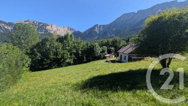 Terrain à vendre  1777 m 2   CHATEAUVIEUX  - 05
