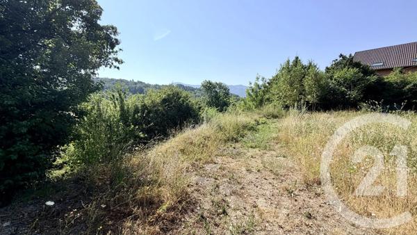 Terrain à vendre  1777 m 2   CHATEAUVIEUX  - 05