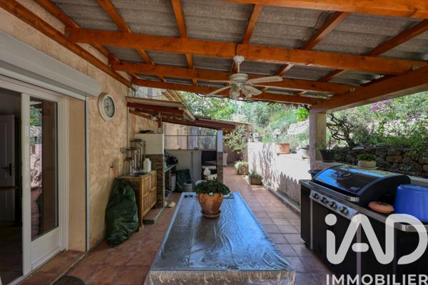 Maison à vendre 4 pièces 125 m² Tourrettes