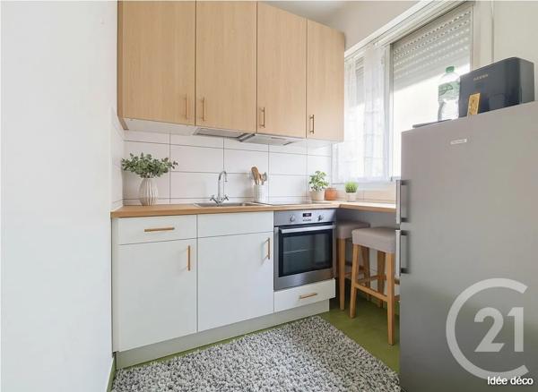 Appartement F1 à vendre  1 pièce - 27 m 2   LE GOLFE JUAN  - 06