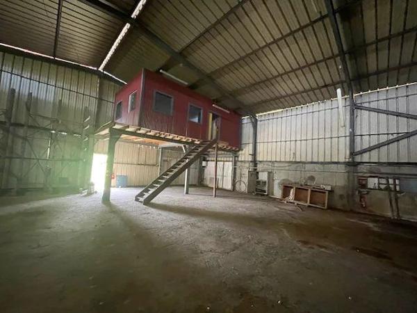 Vente Local commercial 631 m2 à Le Robert