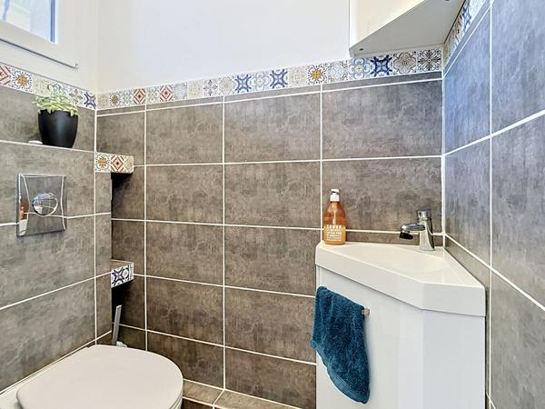 Maison de plain pied, 4 chambres à Lannes - Grand terrain dépendance et piscine