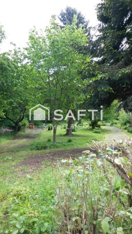 Maison familiale de caractère, 149 m2 habitables sur 1275 m2 de terrain.