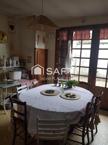 Maison familiale de caractère, 149 m2 habitables sur 1275 m2 de terrain.