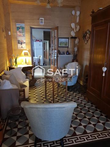 Maison familiale de caractère, 149 m2 habitables sur 1275 m2 de terrain.