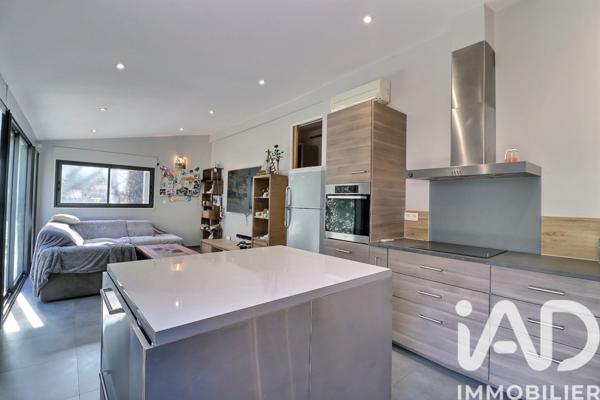 Maison à vendre 13 pièces 401 m² Marseille 12