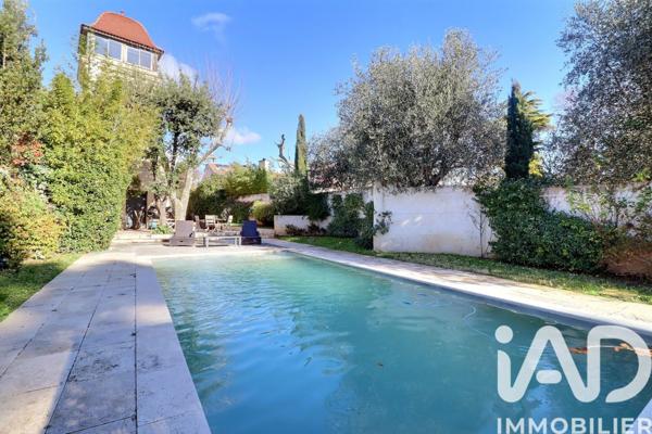 Maison à vendre 13 pièces 401 m² Marseille 12