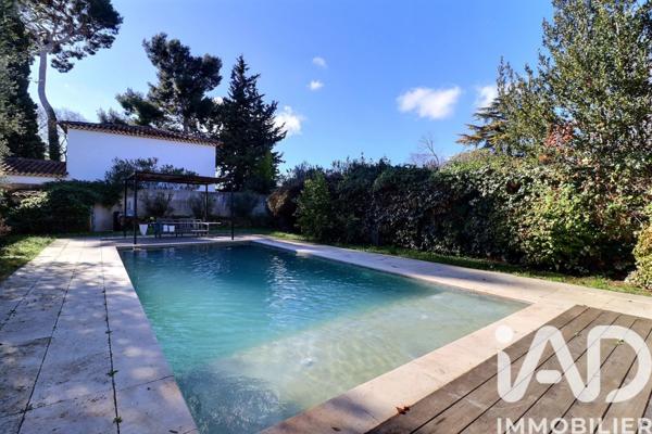 Maison à vendre 13 pièces 401 m² Marseille 12