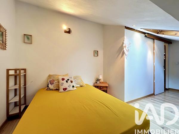 Immeuble à vendre 200 m² Cevins