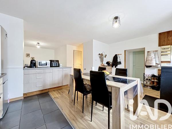 Immeuble à vendre 200 m² Cevins