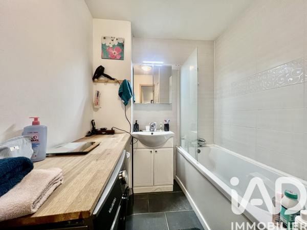 Immeuble à vendre 200 m² Cevins