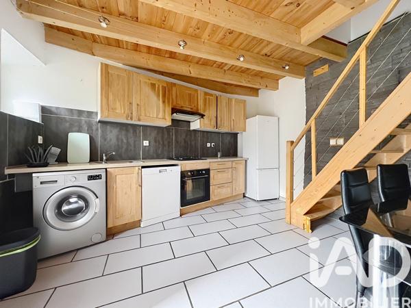 Immeuble à vendre 200 m² Cevins