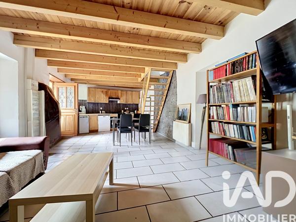 Immeuble à vendre 200 m² Cevins