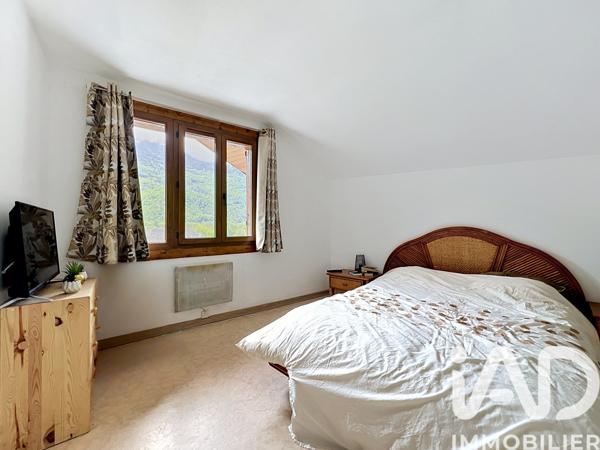 Immeuble à vendre 200 m² Cevins