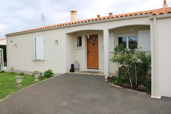 Maison 4 pièces à vendre à Breuil Magne - 297 490 €