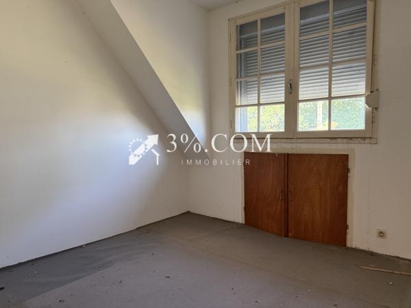 Maison
                                                                                                                                                                                                                                                                                                                        5 pièce(s)                                                                                                                                                                                                          4 chambre(s)                                                                                                                                                                                                          90  m²