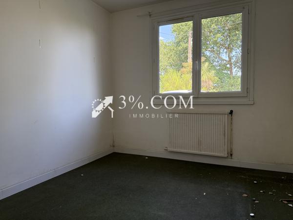 Maison
                                                                                                                                                                                                                                                                                                                        5 pièce(s)                                                                                                                                                                                                          4 chambre(s)                                                                                                                                                                                                          90  m²