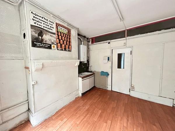 Location Local commercial 2 pièces 70 m² - 11 RUE DELESCLUZE Limoges 87000