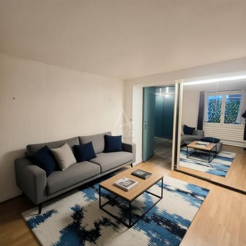 Au calme en passage pieton